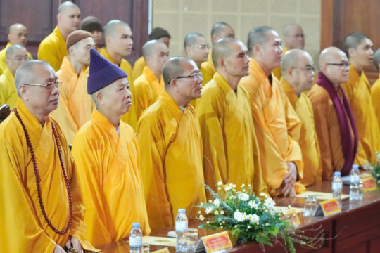 Tăng Ni sinh Học viện Phật giáo Việt Nam tại Hà Nội hào hứng hiến máu và đăng ký hiến mô, tạng