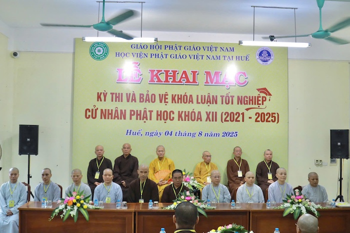 huế.jpg