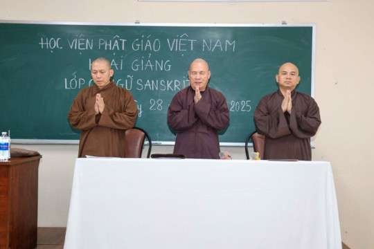 Học viện Phật giáo VN tại TP.HCM khai giảng Lớp Cổ ngữ Sanskrit khóa đầu tiên